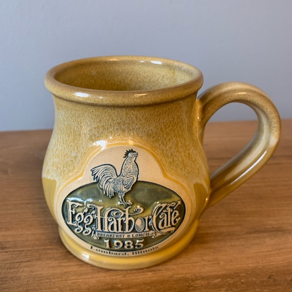 Deneen Pottery Egg Harbor Cafe Yellow/Gold Mug Lombard Illinois 2009 - Picture 1 of 9